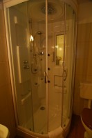 душевая кабина - фотогалерея на RCC-TRAVEL.RU душевая кабина - фотогалерея на RCC-TRAVEL.RU