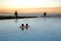 бассейн с горячей термальной водой - фотогалерея на RCC-TRAVEL.RU бассейн с горячей термальной водой - фотогалерея на RCC-TRAVEL.RU