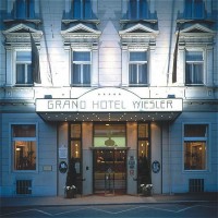 вход в отель - фотогалерея на RCC-TRAVEL.RU вход в отель - фотогалерея на RCC-TRAVEL.RU