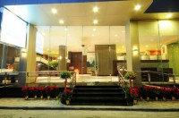 вход в отель - фотогалерея на RCC-TRAVEL.RU вход в отель - фотогалерея на RCC-TRAVEL.RU