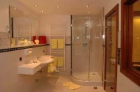 душевая кабина - фотогалерея на RCC-TRAVEL.RU душевая кабина - фотогалерея на RCC-TRAVEL.RU