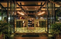 вход в отель - фотогалерея на RCC-TRAVEL.RU вход в отель - фотогалерея на RCC-TRAVEL.RU