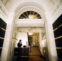 вход в отель - фотогалерея на RCC-TRAVEL.RU вход в отель - фотогалерея на RCC-TRAVEL.RU