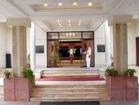 вход в отель - фотогалерея на RCC-TRAVEL.RU вход в отель - фотогалерея на RCC-TRAVEL.RU