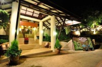 вход в отель - фотогалерея на RCC-TRAVEL.RU вход в отель - фотогалерея на RCC-TRAVEL.RU