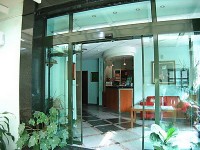 вход в отель - фотогалерея на RCC-TRAVEL.RU вход в отель - фотогалерея на RCC-TRAVEL.RU