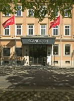 вход в отель - фотогалерея на RCC-TRAVEL.RU вход в отель - фотогалерея на RCC-TRAVEL.RU