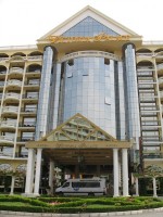 вход в отель - фотогалерея на RCC-TRAVEL.RU вход в отель - фотогалерея на RCC-TRAVEL.RU