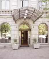 вход в отель - фотогалерея на RCC-TRAVEL.RU вход в отель - фотогалерея на RCC-TRAVEL.RU