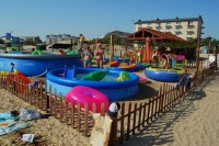 детская площадка - фотогалерея на RCC-TRAVEL.RU детская площадка - фотогалерея на RCC-TRAVEL.RU